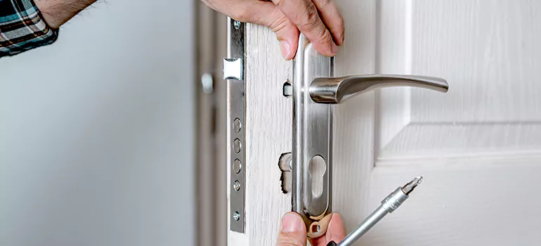 Front Door Knob Repair in Pacifica, CA